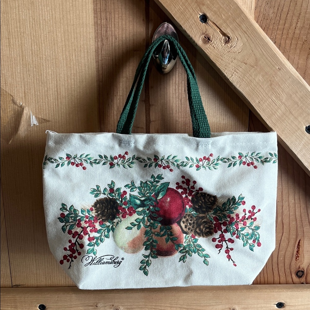 CanvasTote with Fruit & Pinecone and Holly Berries Print in Green